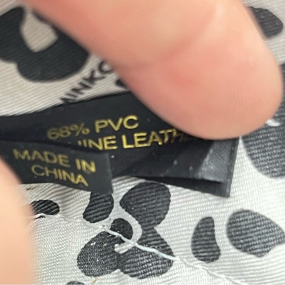 Rebecca Minkoff Saffiano Leather Zip Women’s Wallet-Mint Green-Designer-Luxury - Picture 9 of 12